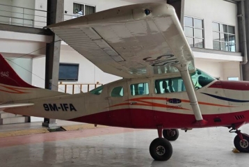 GENERAL AVIATION AIRCRAFT WITH FIXED LANDING GEAR, MODEL NUMBER U206G MANUFACTURED BY CESSNA AIRCRAFT CORPORATION, SINGLE ENGINE.